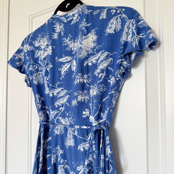 ANTHROPOLOGIE Maeve Clarita Wrap Blouse Top, Blue/White, Size 0 - Picture 10 of 13